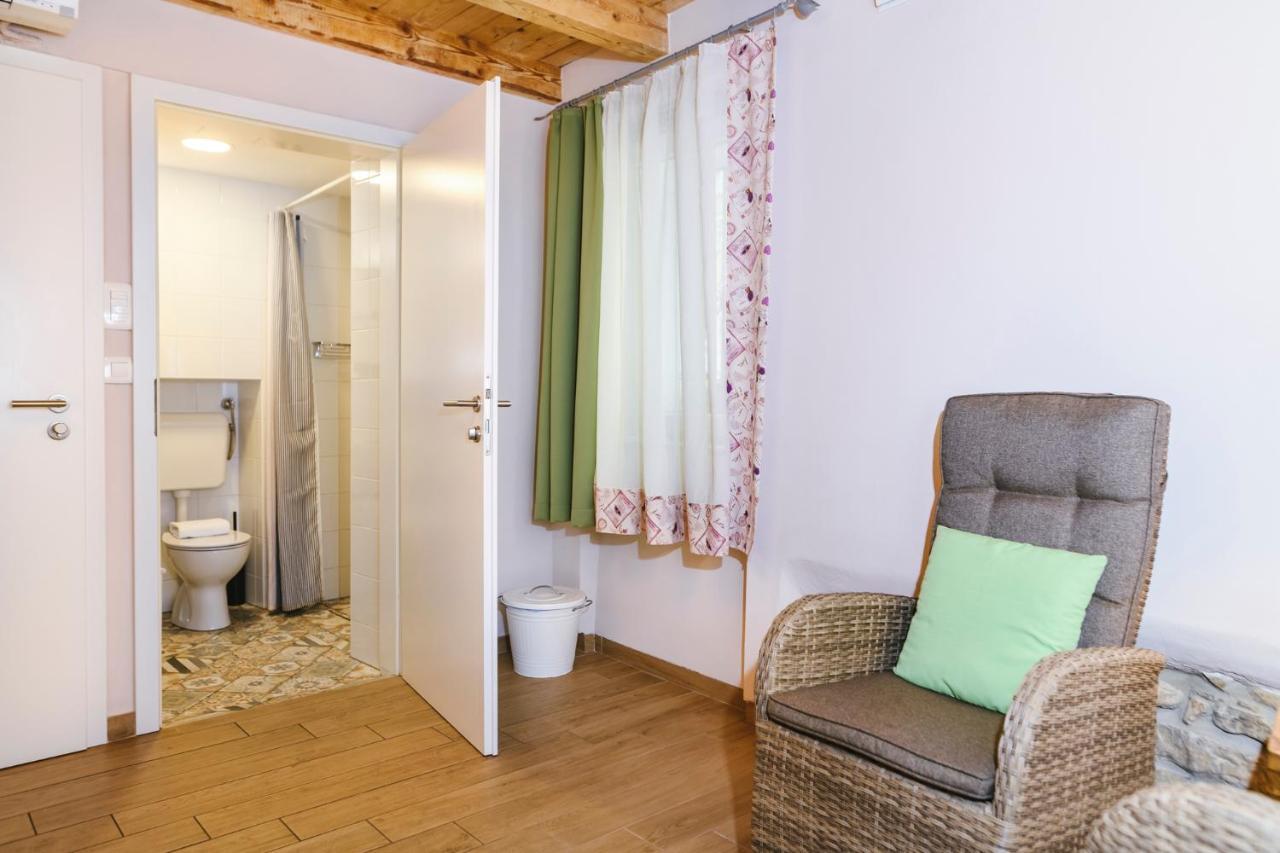 Guesthouse Centrum B&B Izola Zewnętrze zdjęcie