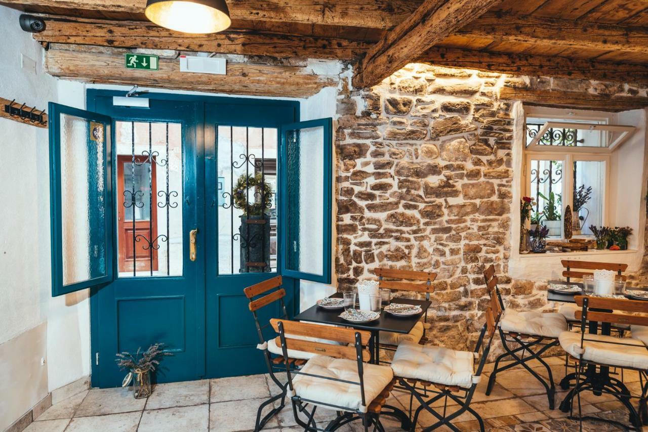 Guesthouse Centrum B&B Izola Zewnętrze zdjęcie