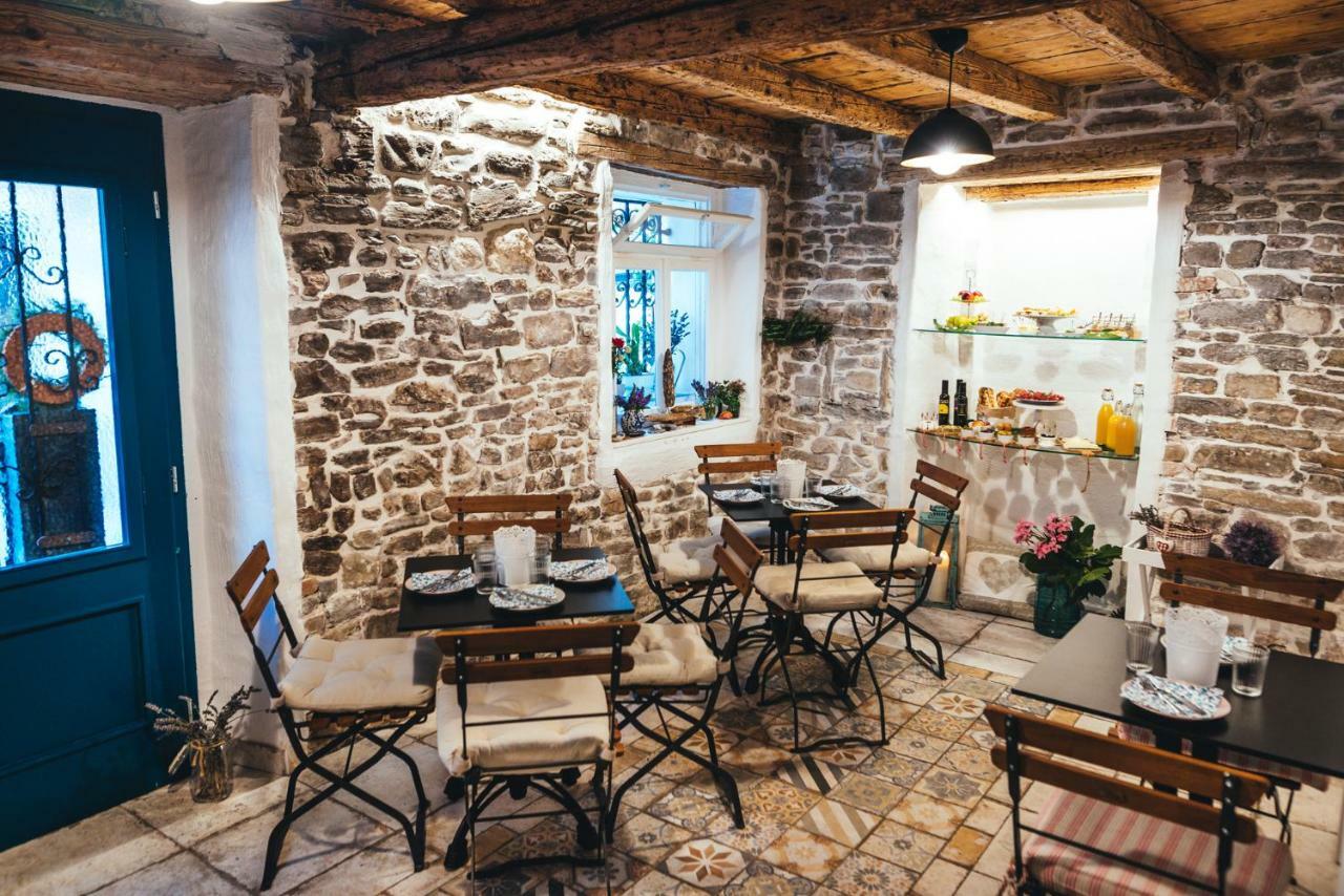 Guesthouse Centrum B&B Izola Zewnętrze zdjęcie